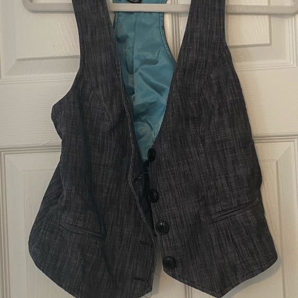 Maurices Grey Vest - Picture 1 of 2